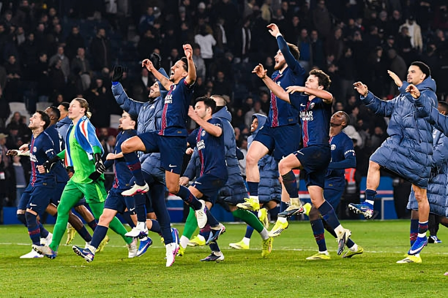 باريس سان جيرمان يحسم كلاسيكو فرنسا بخماسية نظيفة في شباك مارسيليا ويعزز صدارته للدوري