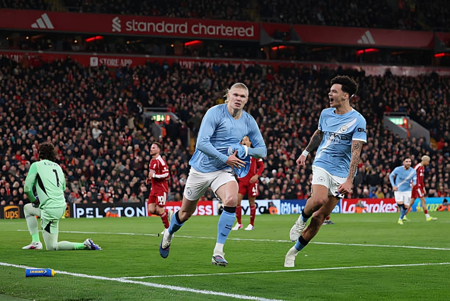 مانشستر سيتي يقلب الطاولة على ليفربول في قمة أنفيلد بمشاركة مصرية لصلاح ومرموش