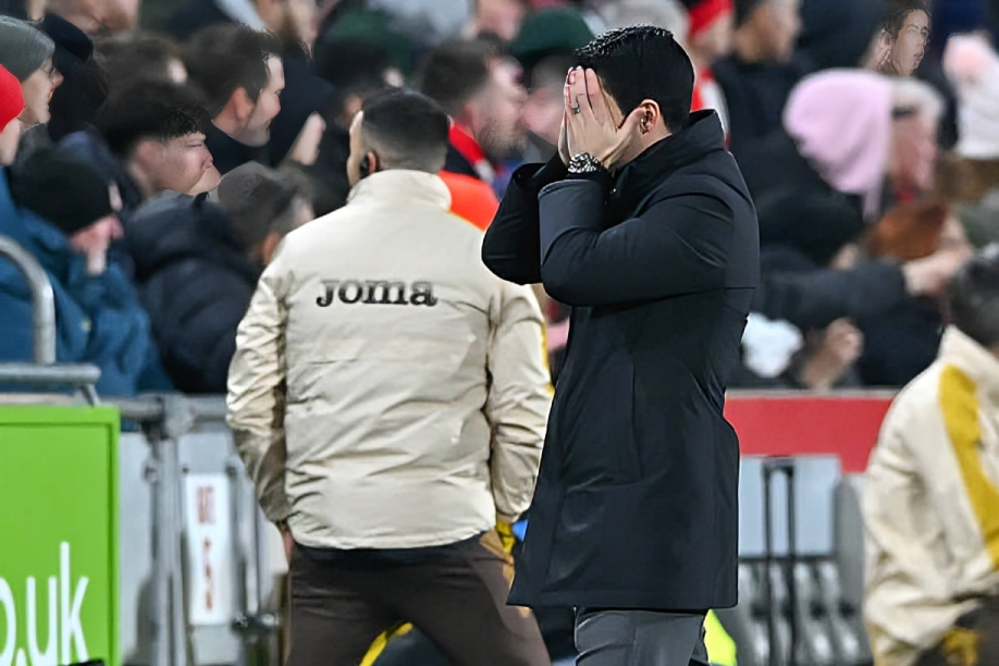 أرسنال يسقط في فخ التعادل أمام برينتفورد ويشعل صراع الصدارة في الدوري الإنجليزي