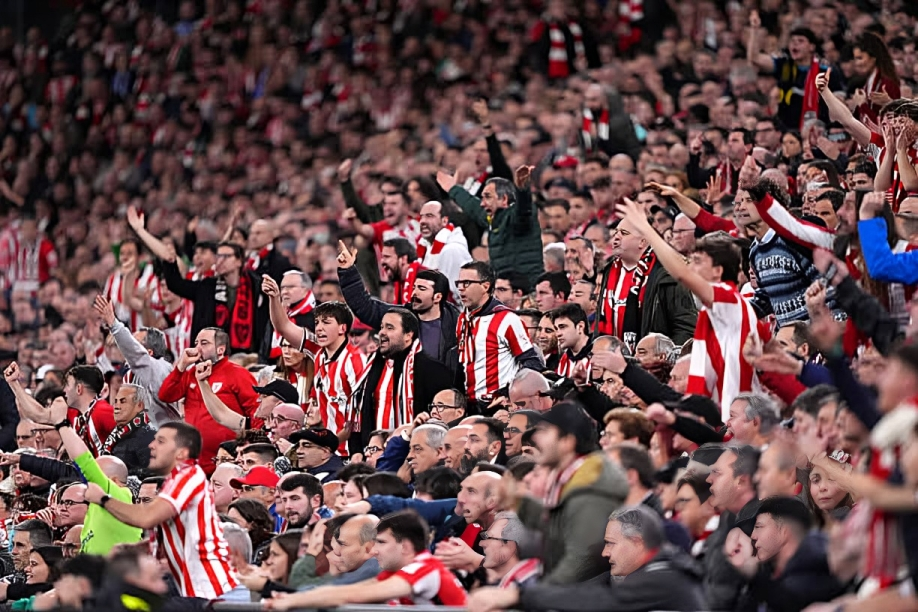 الاتحاد الدولي لكرة القدم يفرض حظراً رسمياً على أتلتيك بلباو يمنعه من التعاقدات حتى عام 2028