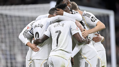 ريال مدريد يعتلي صدارة الليجا برباعية في شباك سوسيداد في ليلة تاريخية لفينيسيوس