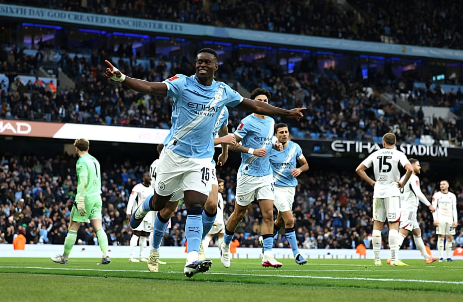 مانشستر سيتي يعبر محطة سالفورد سيتي ويحجز مقعده في ثمن نهائي كأس الاتحاد الإنجليزي