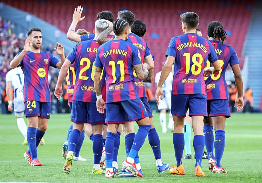 برشلونة يهزم ليفانتي بثلاثية نظيفة ويستعيد صدارة الدوري الإسباني