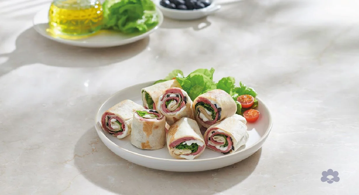 تورتيلا بالجبنة والزعتر.. وصفة سريعة بمذاق شرقي لا يُقاوم