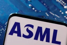 دعوات صينية لبناء بديل محلي لـASML لمواجهة القيود التكنولوجية الغربية