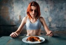 اكتشاف علمي يفسر فقدان الشهية أثناء المرض.. الأمعاء تتواصل مع الدماغ