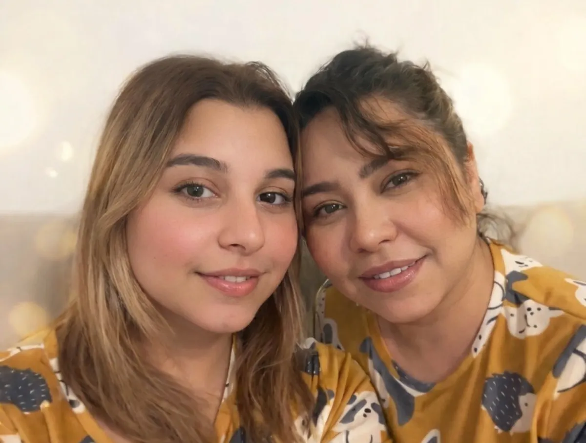 شيرين عبد الوهاب تعود للظهور بعد غياب.. فيديو مع ابنتها يطمئن الجمهور