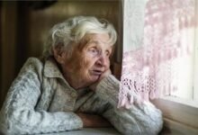 دراسة: التجارب السلبية في الشيخوخة قد تؤثر بعمق على صحة كبار السن