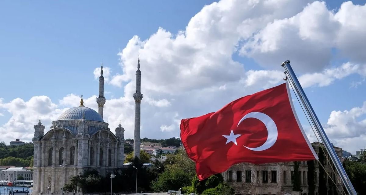 تركيا تعلن اعتراض صاروخ باليستي