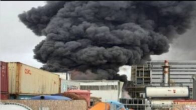 قصف صاروخي إيراني يستهدف مصنعًا جنوب إسرائيل