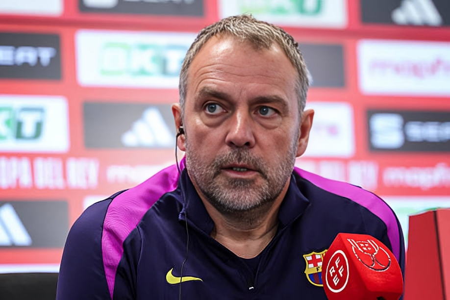 هانزي فليك يؤكد قدرة برشلونة على قلب الطاولة أمام أتلتيكو مدريد في كأس إسبانيا