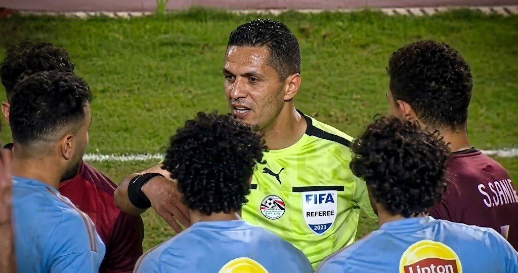 ركلة جزاء الأهلي وسيراميكا