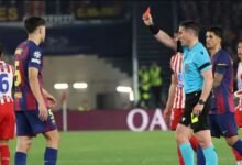 إيقاف حكم مباراة برشلونة وأتليتكو مدريد