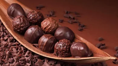 هل الشوكولاتة الداكنة خيار صحي فعلًا؟ تقرير يكشف الحقيقة الكاملة