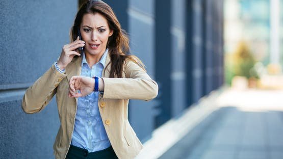 الانضباط المفرط في المواعيد.. التزام أم استجابة نفسية خفية؟