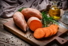 قشر البطاطا الحلوة.. فوائد غذائية وتحذيرات تستدعي الانتباه
