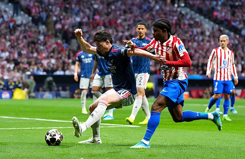 أتلتيكو مدريد وأرسنال